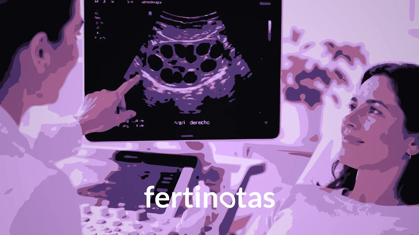Especialista mostrando una ecografía ovárica con folículos antrales durante una consulta de fertilidad femenina.